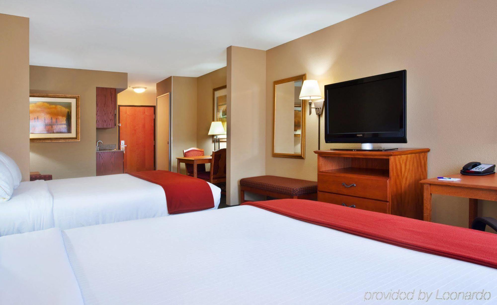 Holiday Inn Express Hotel & Suites Lake Zurich-Barrington, An Ihg Hotel Room photo