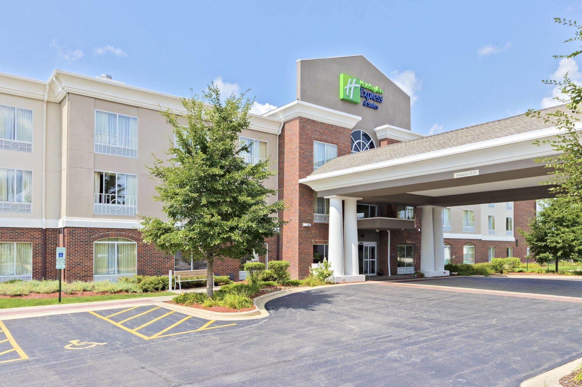 Holiday Inn Express Hotel & Suites Lake Zurich-Barrington, An Ihg Hotel Exterior photo